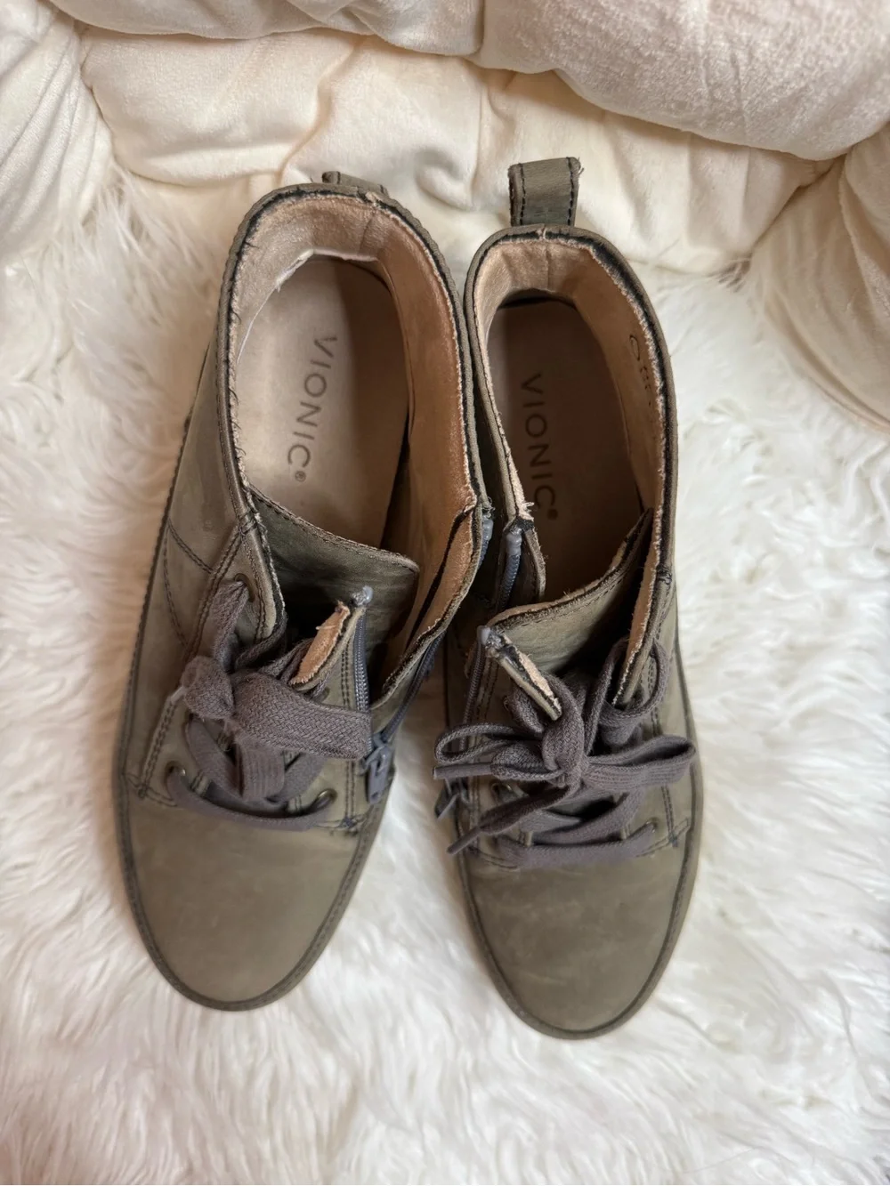 Vionic Shawna Womens Gray/Green Leather Side Zip Ankle Boots Comfort Size 8